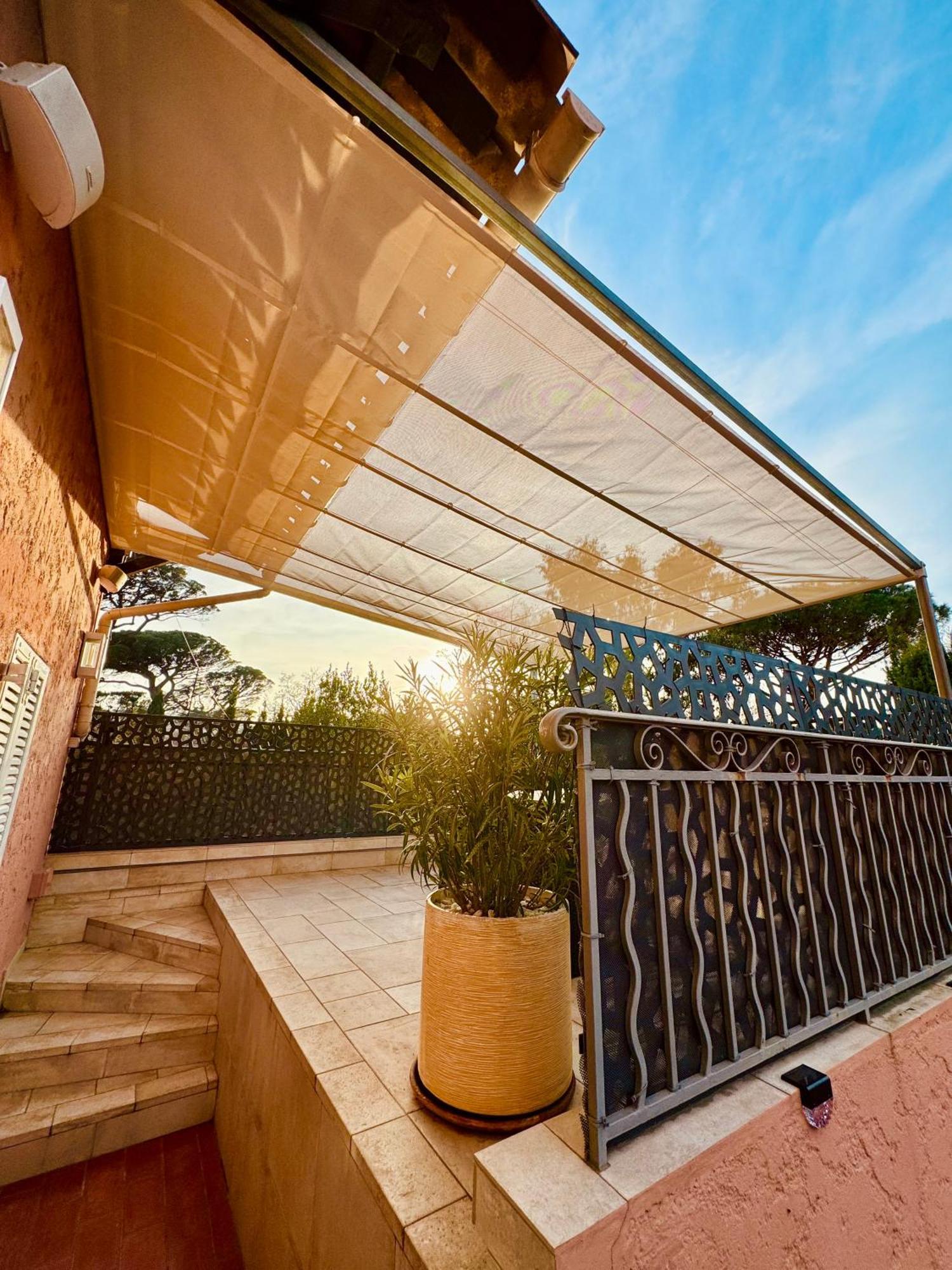Studio Climatise, Terrasse, Parking Prive, 50M De La Plage แซ็ง-ทรอเป ภายนอก รูปภาพ