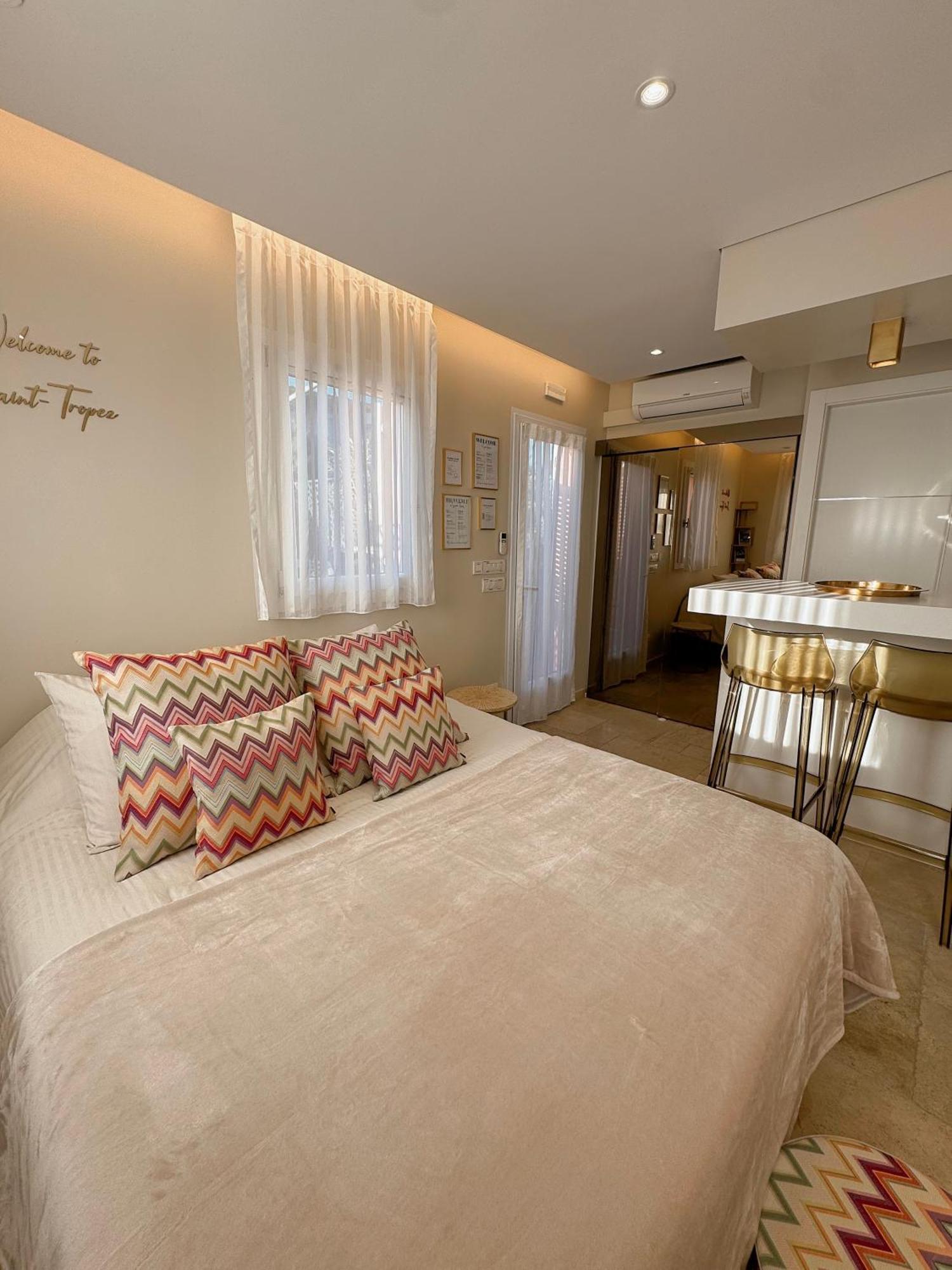 Studio Climatise, Terrasse, Parking Prive, 50M De La Plage แซ็ง-ทรอเป ภายนอก รูปภาพ